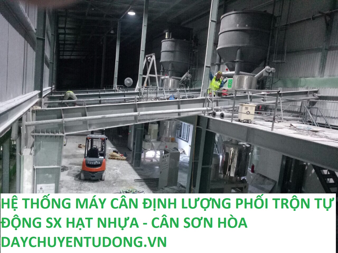 Máy Cân Định Lượng Phối Trộn 7 Thành Phần sản xuất Hạt Nhựa